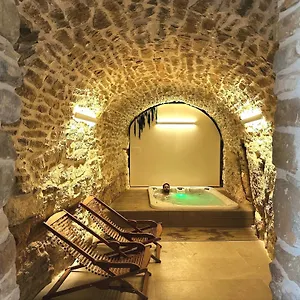 Cal Roseto Con Jacuzzi Selvanera